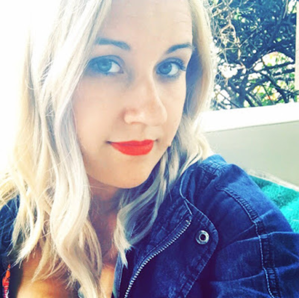 Meet your Posher, Eliza
